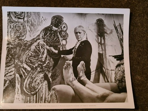 Alec guiness signed - guiness,