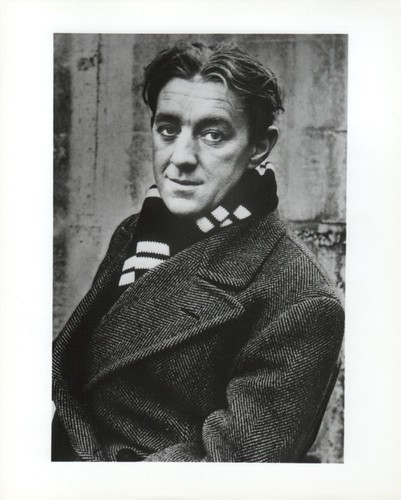 Sir alec guiness british actor - british,