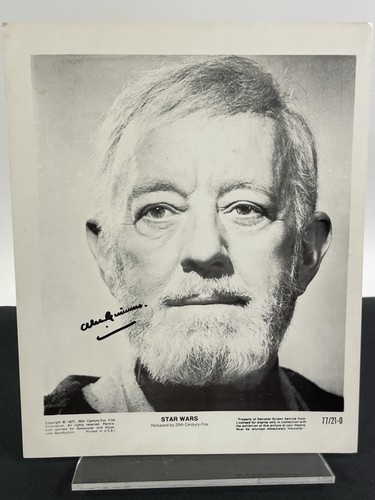 Alec guinness signed - alec, 8x10